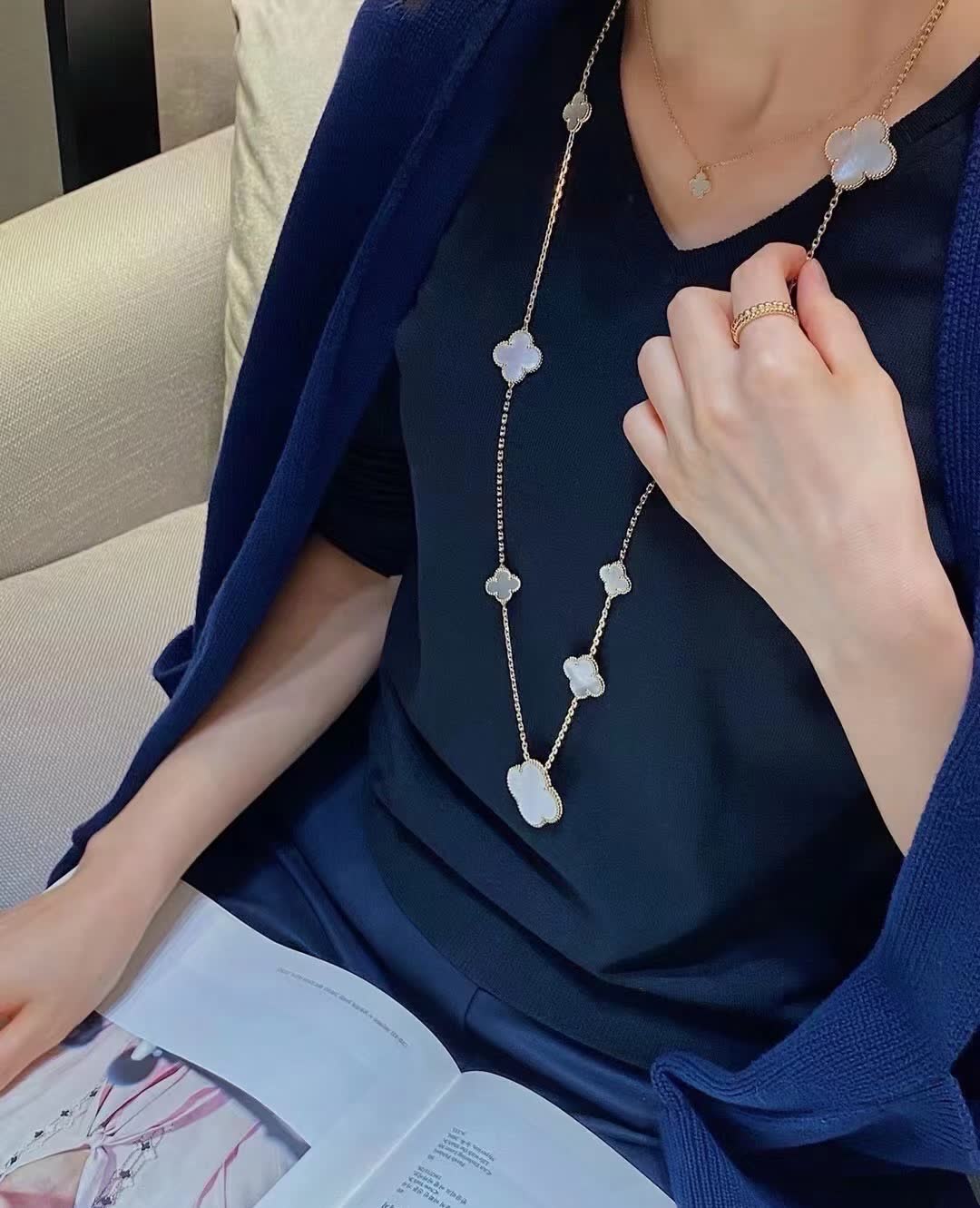 Van Cleef & Arpels Alhambra Gold and Mother-of-Pearl Necklace Van Cleef & Arpels Alhambra Gold and Mother-of-Pearl Necklace
